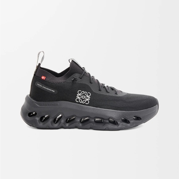 Loewe Shoes - Brand new On cloud x Loewe sneakers